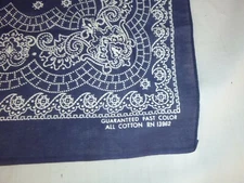 Vtg Bandana Bandanna 100% Cotton Navy Blue RN 13962 Unusual Design CRISP!! 