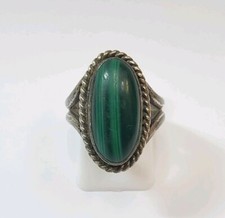 Sterling Silver Oval Cabochon Malachite Ring Size 6 1/4