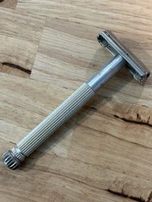Vintage 1960s LADY GILLETTE Safety Razor GOLD STARBURST K1 USA Clean