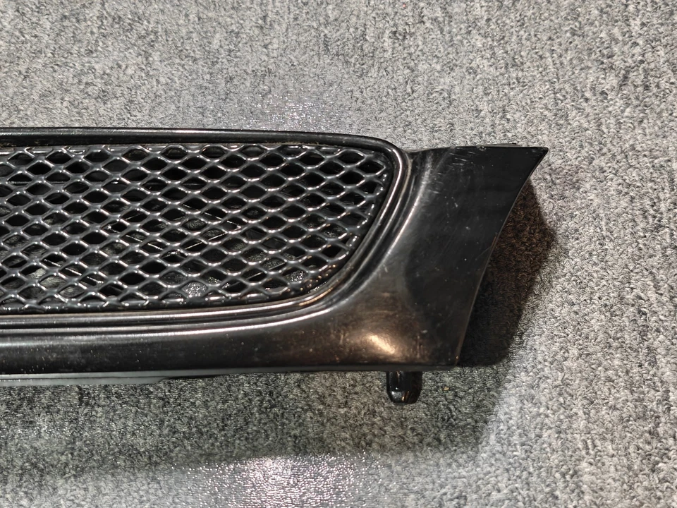 Subaru Impreza 1997-2001 parrilla negra con malla de acero 2,5RS GC8 Outback Sport Foto 4 de 4