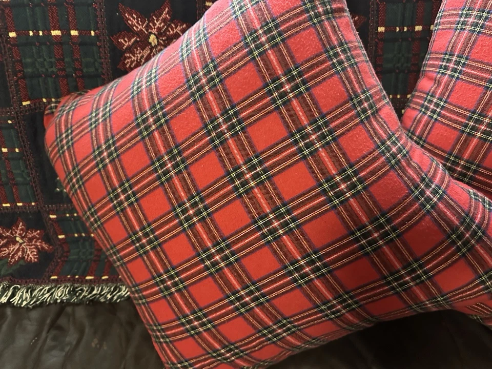 2 ( Pair) Plaid Red Blue Green Yellow Tartan Pillows Ralph Lauren Style 22 X 22 - Image 3 of 4