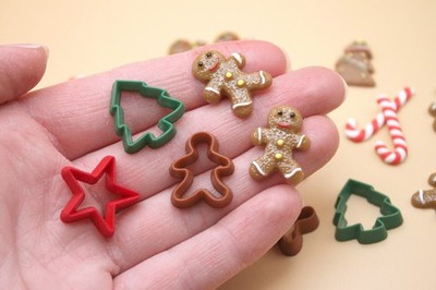 Mini Cookie Cutters 12Pk 1:6 Scale Dollhouse Christmas, Buttons, Tiered Tray