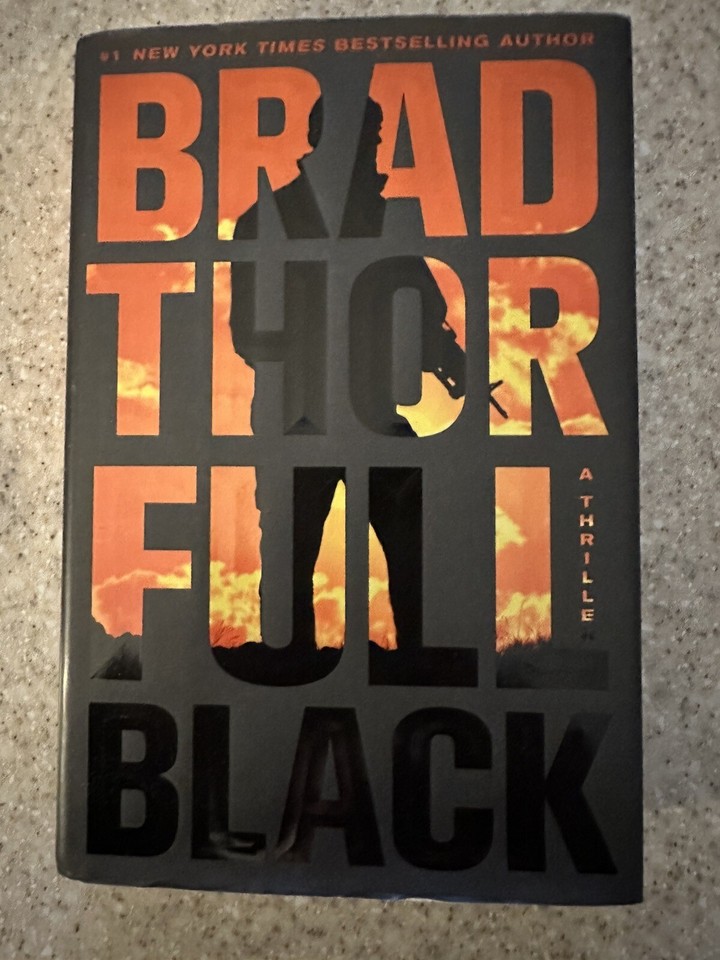 Brad Thor Mixed lot of 13 Thrillers featuring Scott Harvath, Code Of