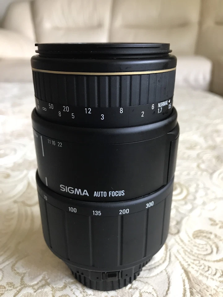 Sigma DG 70-300mm f/4.0-5.6 APO MACRO Lens For Nikon... BRAND NEW IN BOX - Image 3 of 4