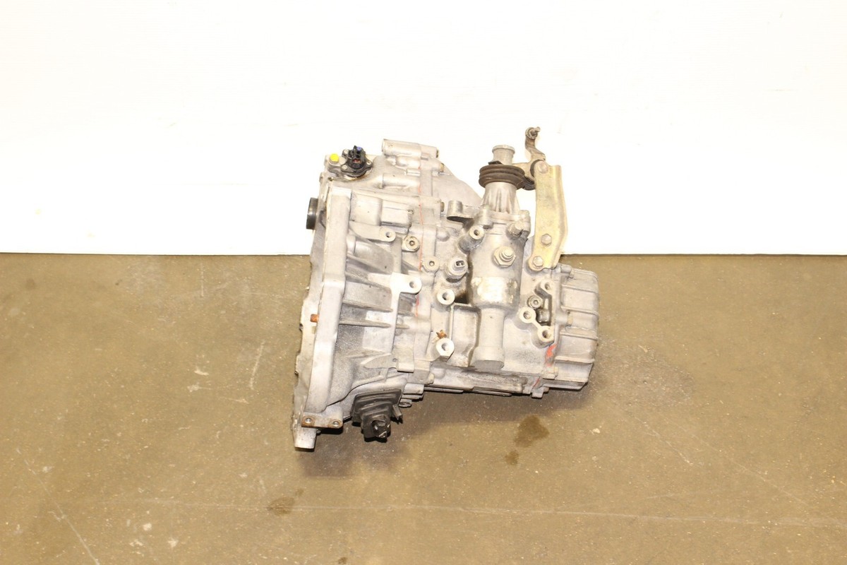 03-04-05-06-07-08 TOYOTA MATRIX 5 SPEED MANUAL TRANSMISSION JDM