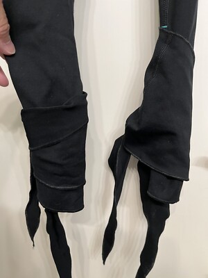 NANCY ROSE PERFORMANCE TEASER FITYOGA UNIQUE WRAP LEG BLK LEGGING PANTS 2 NWT