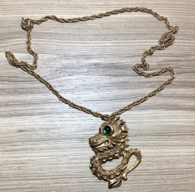 VINTAGE NOT SIGNED DRAGON NECKLACE PENDANT GOLD TONE 25 INCHES LONG