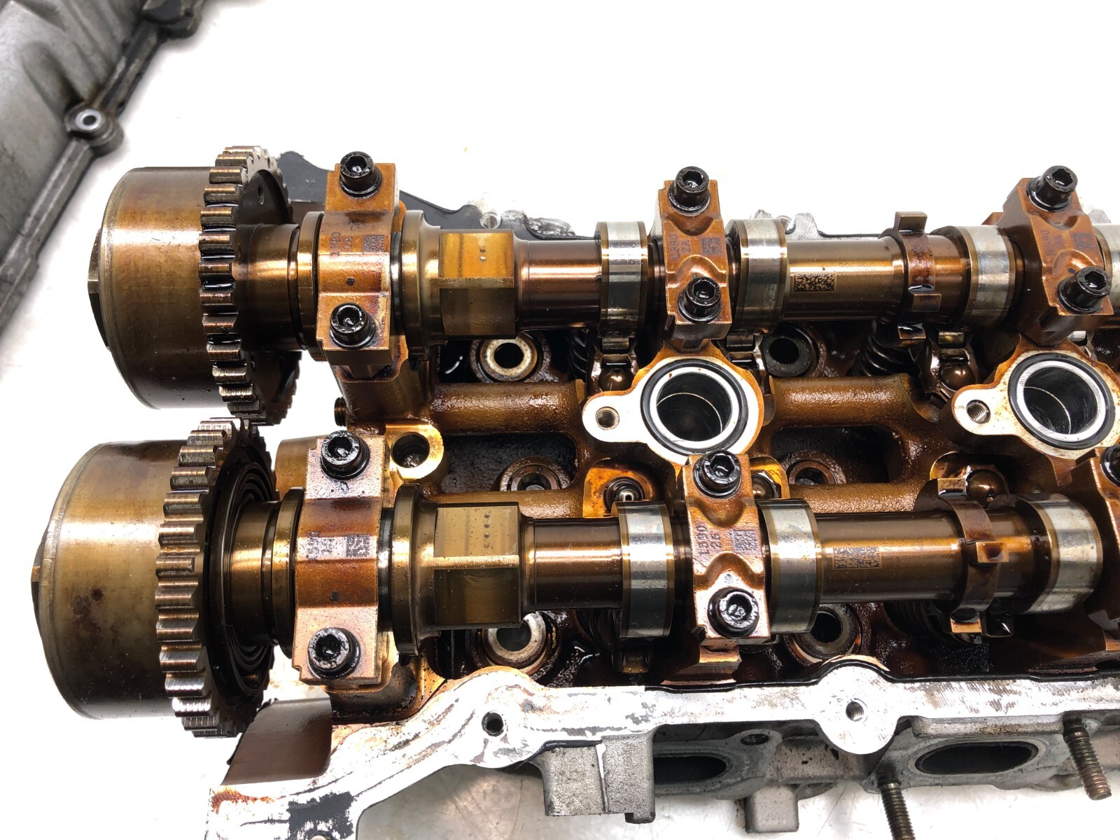 2014-2017 MASERATI GHIBLI S 3.0L V6 LEFT DRIVER SIDE CYLINDER HEAD W/ COVER OEM.