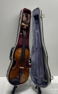 Vitali 1961 Vintage Violin Spruce Top Maple Back Outfit with Case and Bow