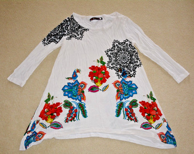women's Desigual embroidered t shirt size L