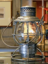 Baltimore & Ohio B&O Railroad Lantern ADLAKE Reliable Etched Clear Globe LOCO