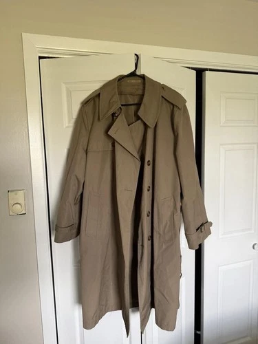 Vintage Men’s Trench coat From The Men’s Store Size 44 Regular Dr Loomis Costume - product listing photo