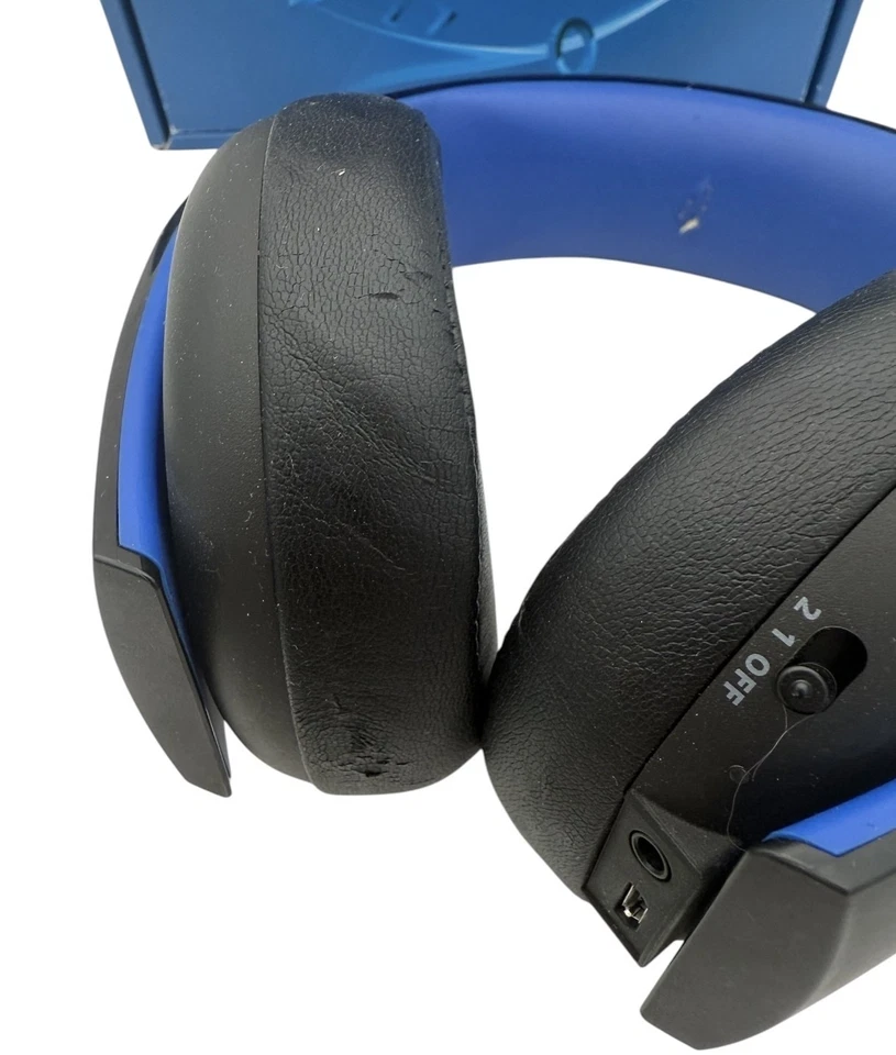 Sony Playstation 4 Wireless Stereo Headset 2.0 Schwarz / ohne USB Adapter - Bild 2 von 3