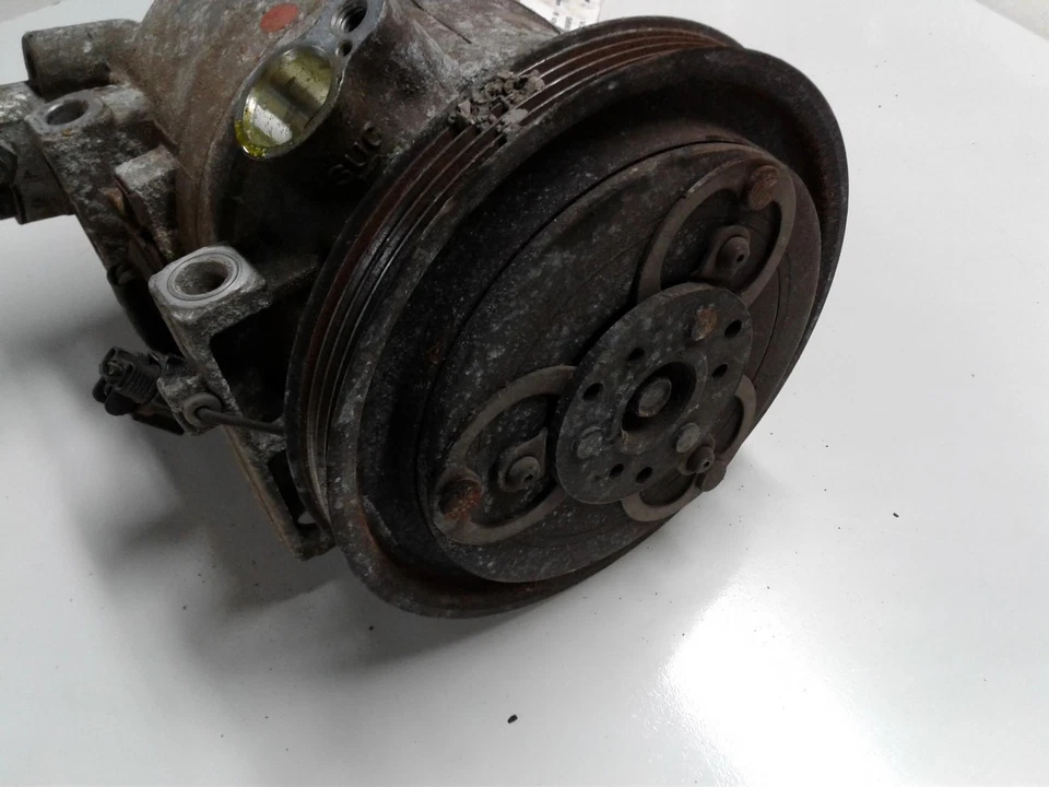 Used A/C Compressor fits: 2001 Nissan Xterra 6 cylinder from 9/99 Grade A Foto 2 de 4