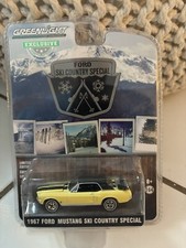 1:64 GreenLight 1967 Ford Mustang Ski Country Special Hobby Exclusive