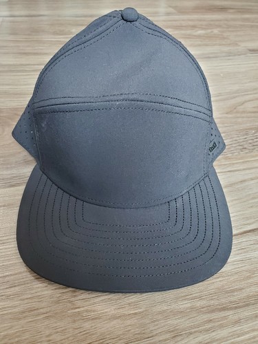 Melin hat hydro Trenches Icon Black 