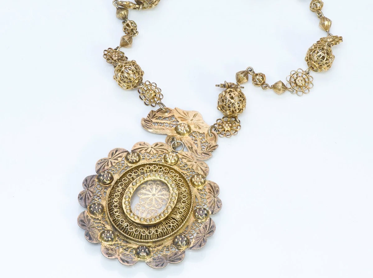 Vintage necklaces on ebay store