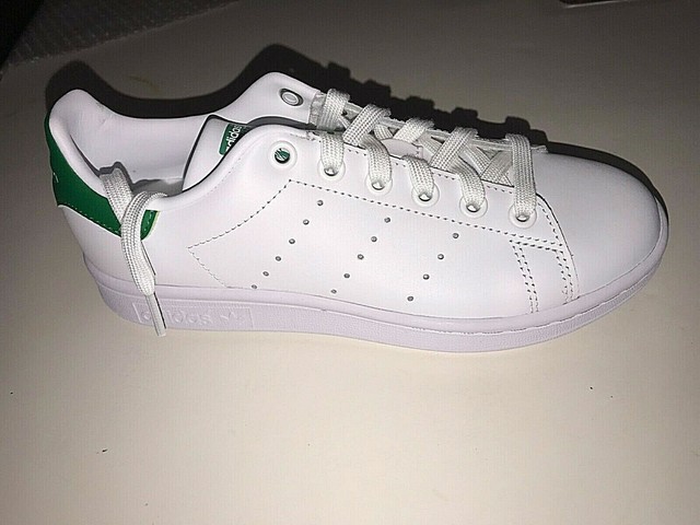 stan smith bz0470