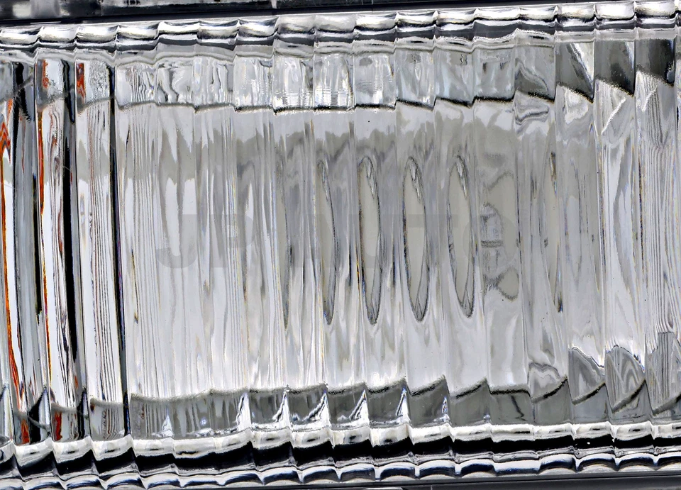 For 1998-2004 Chevrolet S10 Blazer Turn Signal Light Driver Side - Image 3 of 4