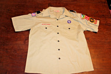 Boy Scouts of America BSA Men's Shirt Tan Large Sewn Patches Short Sleeve