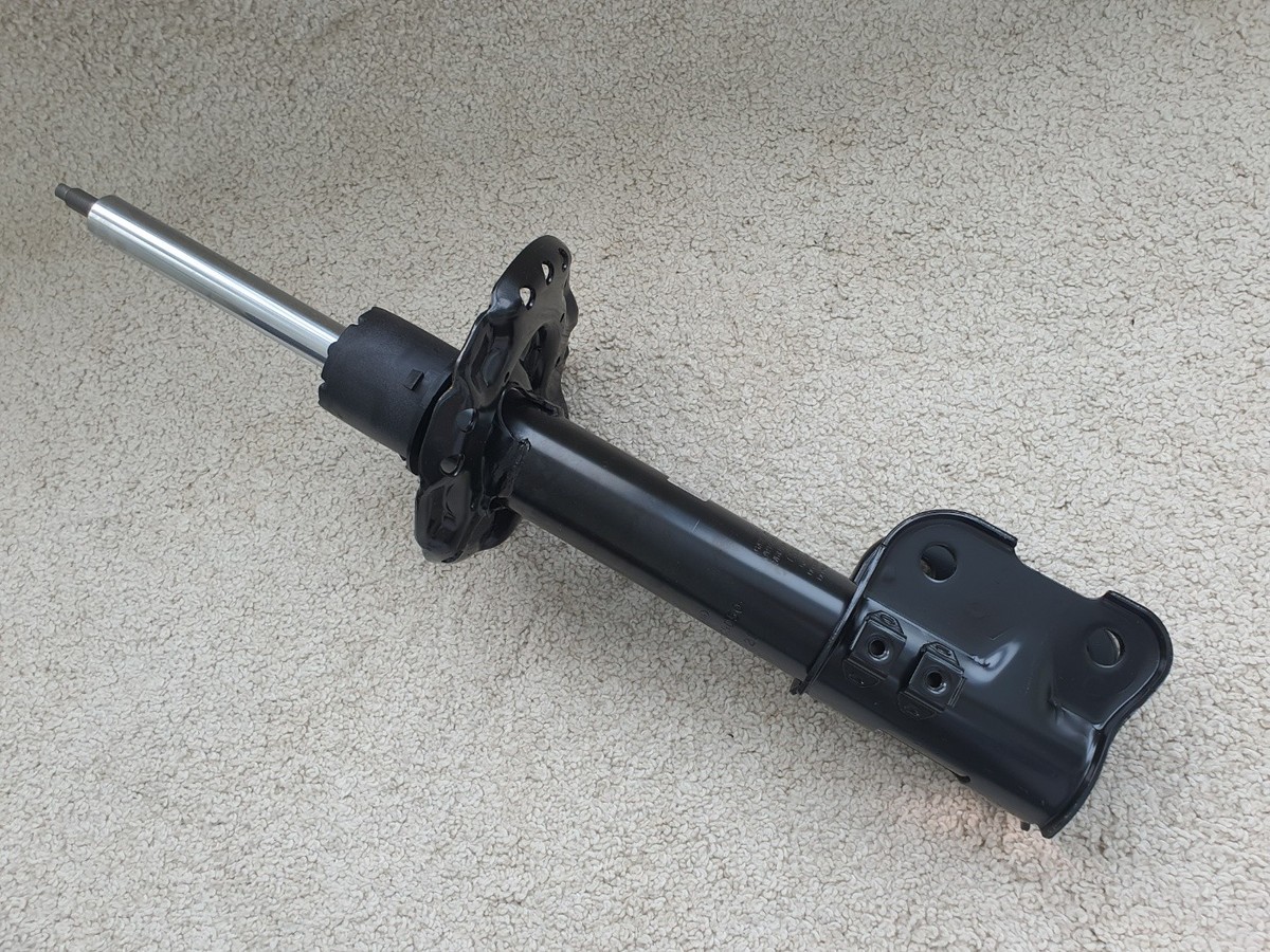 OEM 54661-C5000 C5050 Suspension Struts Front/Right for Kia