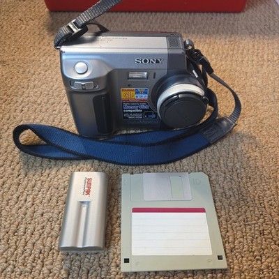 Sony Digital Still Camera MVC-FD90 1.6MP Floppy Disk & Battery Untested 