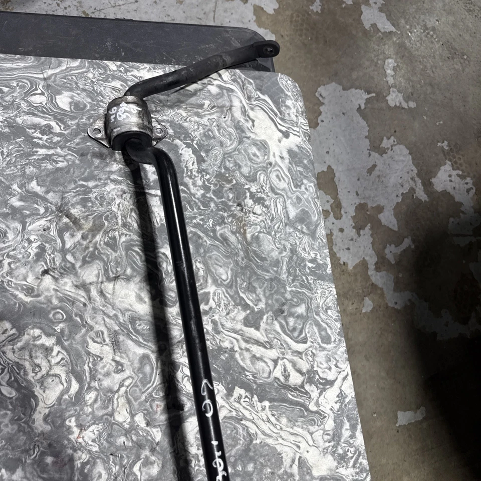 2002 BMW E46 330ci Coupe OEM estabilizador traseiro barra oscilante anti-rolo - Imagem 3 de 4