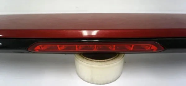 Alerón de puerta trasera Chevrolet Trax 2013-2021 OEM 9547 1621 Foto 2 de 4