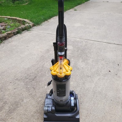 Dyson DC33 Upright Vacuum Cleaner