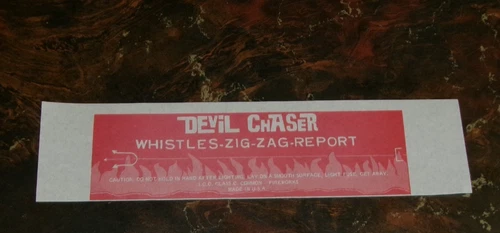 VINTAGE UNUSED "DEVIL CHASER" WHISTLES-ZIG-ZAG-REPORT FIREWORKS LABEL!!!!