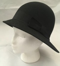 Vintage Doeskin Felt Wool Womens Black Hat, Made In USA 