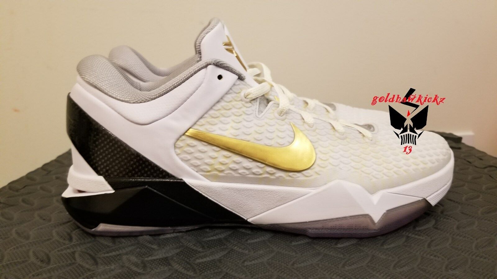 Nike Zoom Kobe 7 VII System Elite 511371 100 white metallic gold mamba day  laker