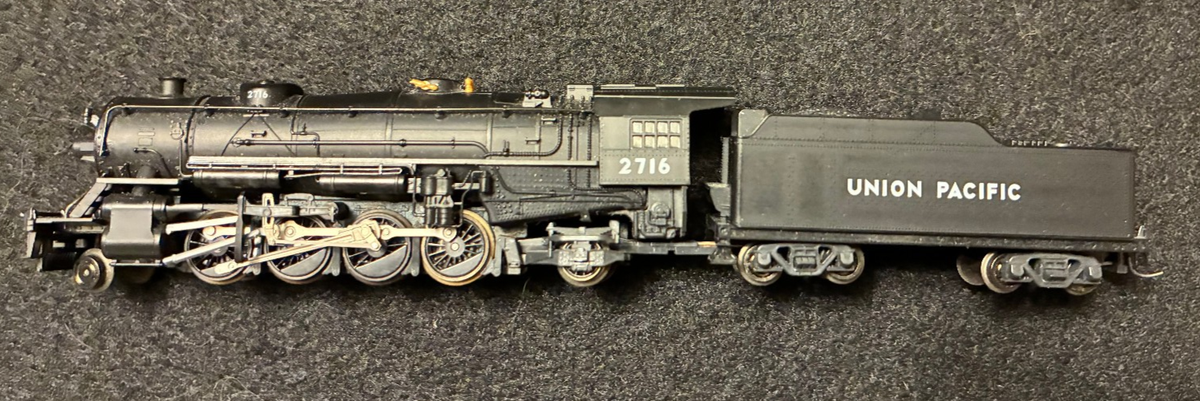 KATO N-SCALE 126-0116 USRA 2-8-2 HEAVY MIKADO UNION PACIFIC #2716