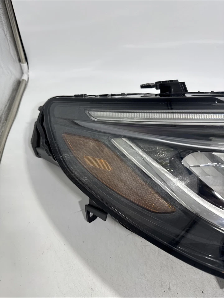 Ford Explorer Active ST 2025 reflector faros LED pasajero derecho derecho OEM 0317 Foto 3 de 4