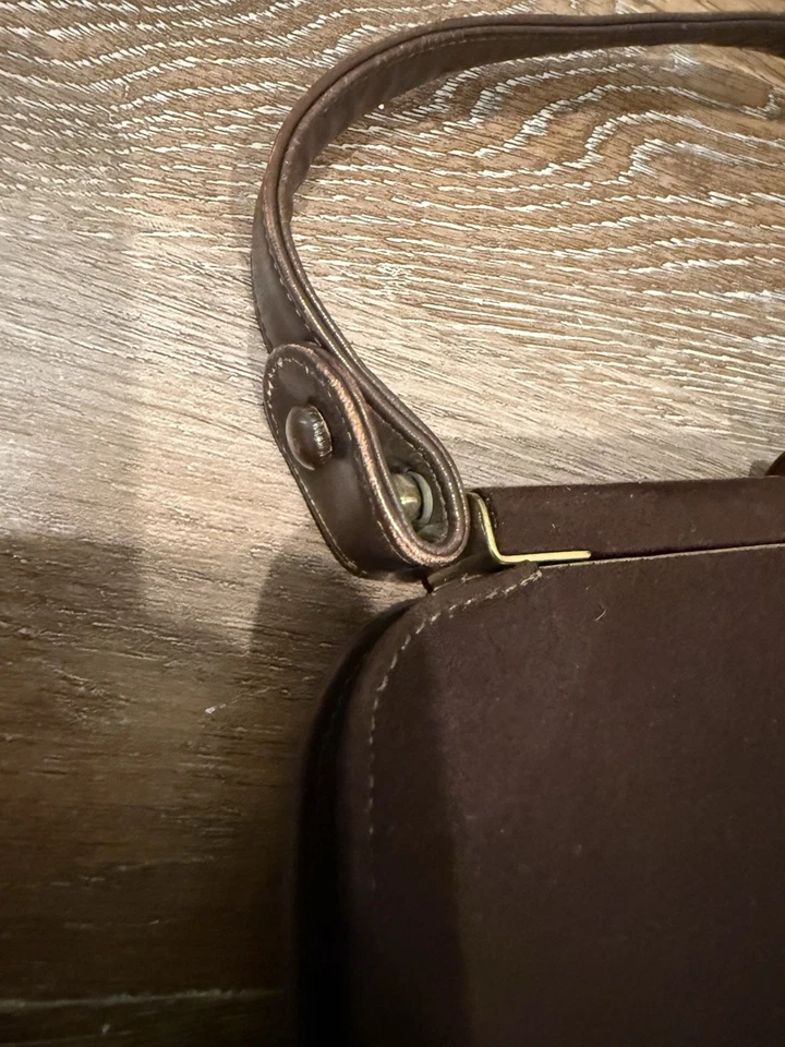 Vintage Chic De Paris Small Brown Suede Shoulder Hand Bag Made In France  - Image 4 of 4