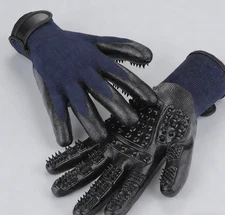 A pair of Horse /Pet Dog Grooming Gloves Brush Hair Cleaner