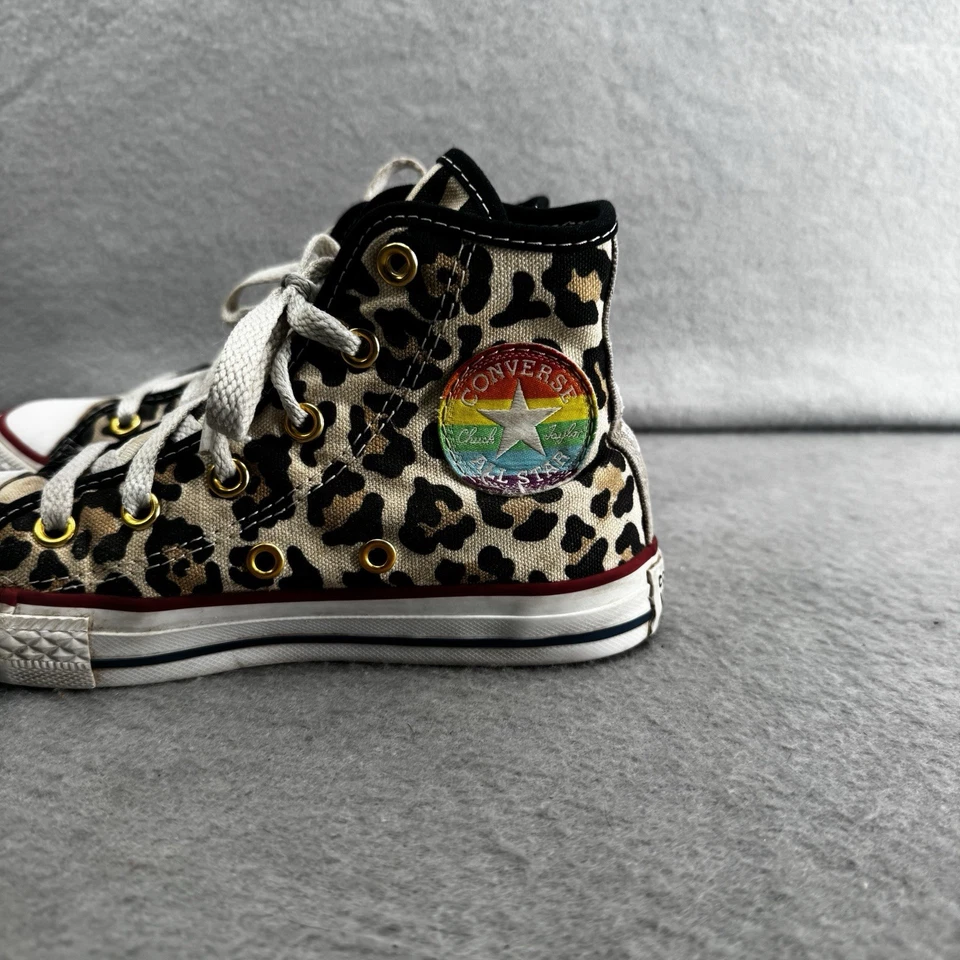 Zapatos Converse Niñas Talla 13 Chuck Taylor All Star Top Alto Estampado Guepardo Marrón Foto 2 de 4
