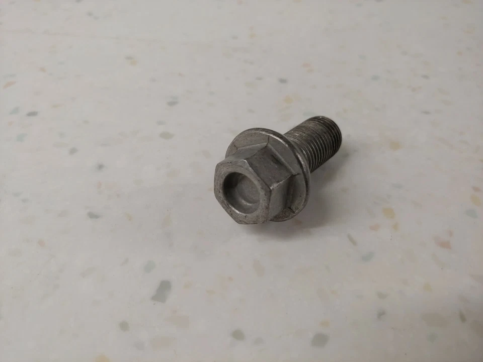 MUY BONITO PERNO DE TUERCA DE ACERO ORIGINAL USADO ORIGINAL PORSCHE 914 M14X1.5X25 #1 Foto 2 de 4