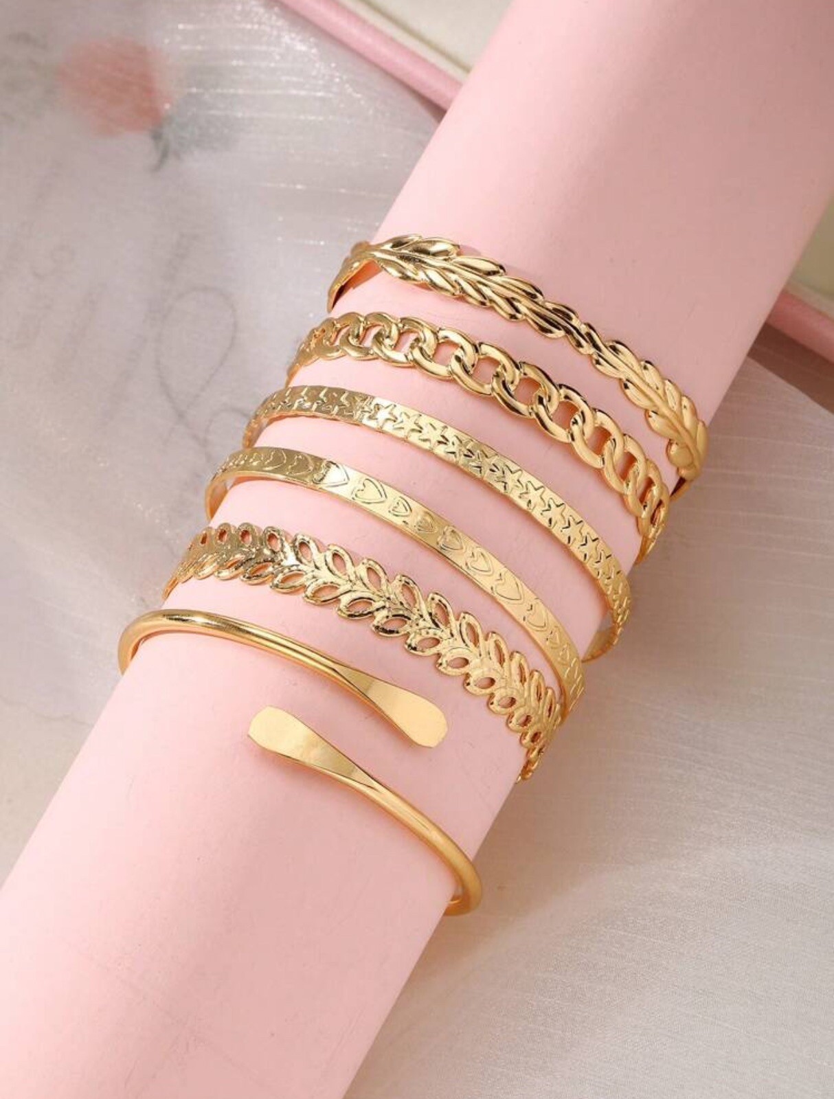 Bracelet femme jonc love doré accessoire tendance pour look été