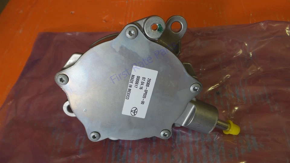 Toyota 29300-0P021 Vacuum Pump 29300-0P020 293000P021 Tacoma OEM 2017 TRD SR SR5 - Image 2 of 4