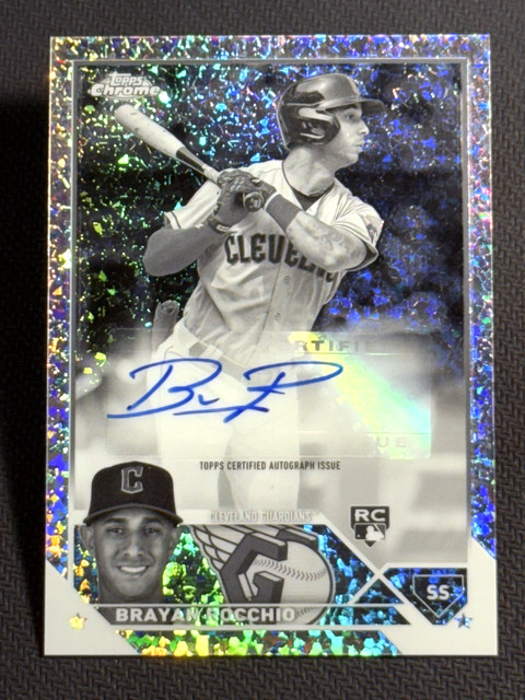 2023 Topps Chrome MINI DIAMOND REFRACTOR ROOKIE AUTO Brayan Rocchio Item 1