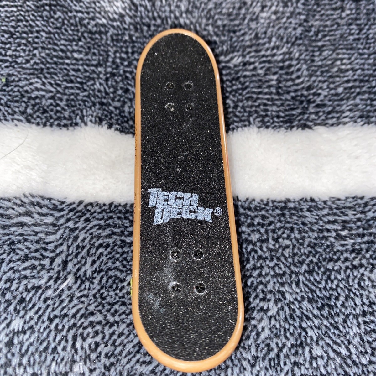 Vtg '90s Tech Deck Fingerboard 00823RFG Flame Boy World Industries