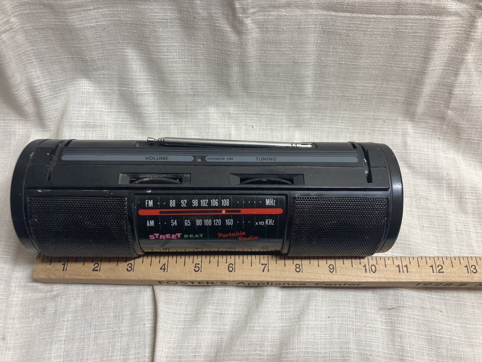 Vintage Street Beat Portable Radio Boombox Cylinder/Tubular Shape PR-4000 AM/FM