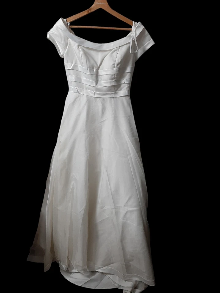 Exclusive Bridals By A.C.E Elegant Size 12 Ivory Wedding Gown With Train NWT - Image 2 of 4