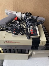 Nintendo Original NES Gray Home Console Bundle - Read Desc