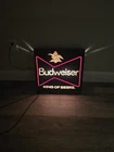 Vintage Budweiser “King of Beers” Light-Up Faux Neon Sign – Classic Bar Display