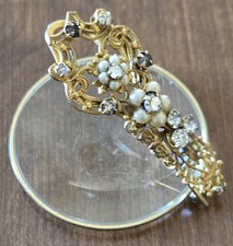 Beautiful Vintage Unsigned Gold Plated Filigree Ornate Jeweled Magnifying Glass