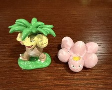 Nintendo TOMY CGTSJ  Pokémon Exeggutor & Exeggcute Collectible Figures