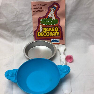 Pillsbury Play Things Pan Measuring Spoon Bowl Vintage 1975