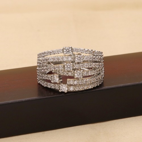 Umwerfend Cz Multiband Hochzeit Ring für Damen IN Silber Ton - 7 Reihen Design - Bild 57 von 70